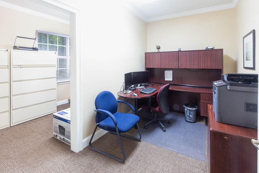 More Photos Of 6817 Southpoint Pky, Jacksonville Unknown For Sale