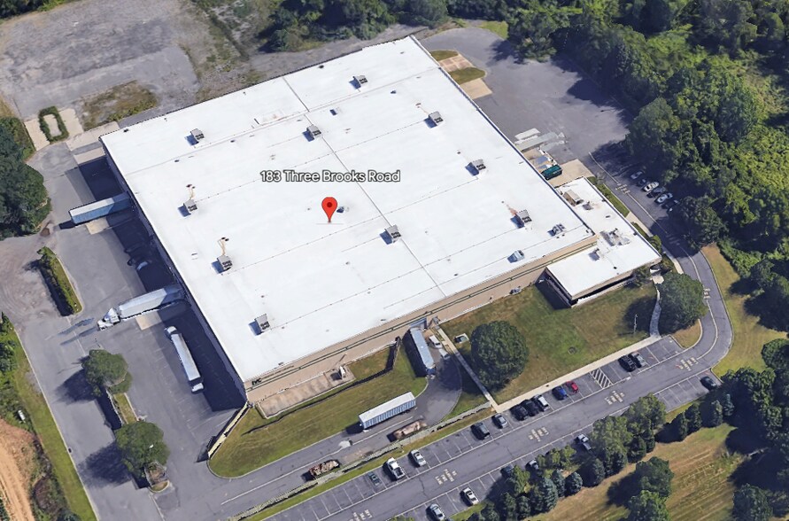 More Photos Of 183 Three Brooks Rd, Freehold Warehouse For Lease