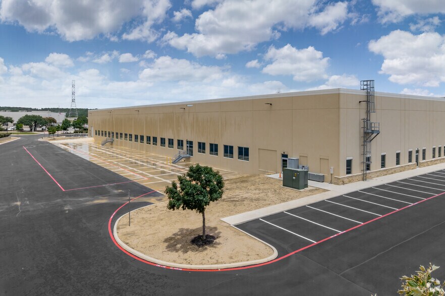 More Photos Of 6422 E Campus Dr, San Antonio Unknown For Lease