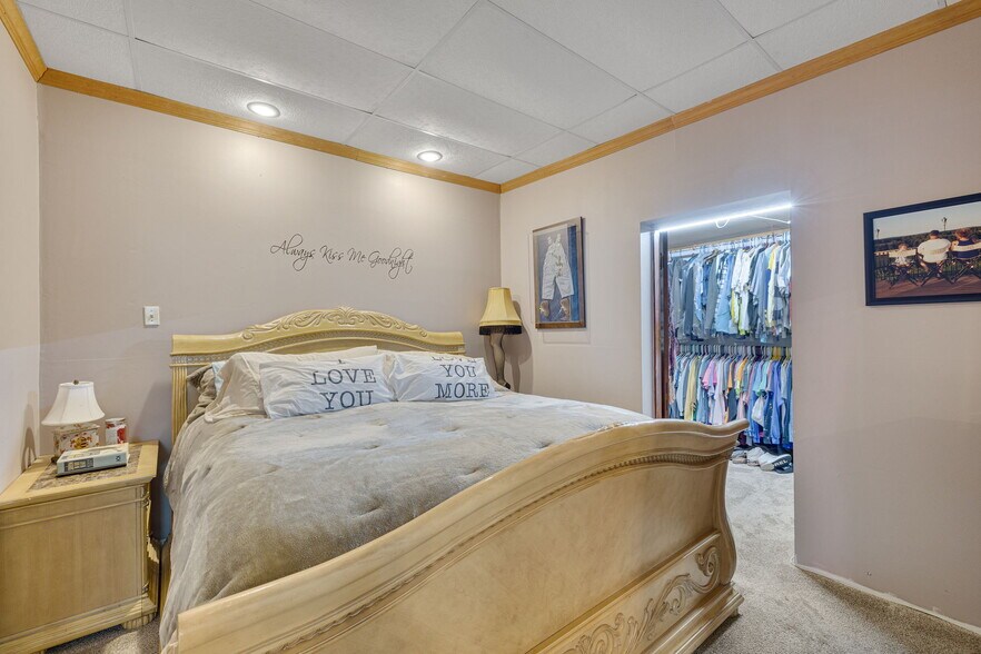 More Photos Of 305 N Main St, Ste Genevieve Storefront Retail Residential For Sale