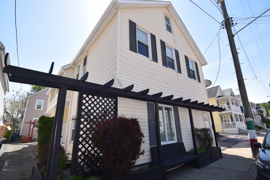 More Photos Of 1327 W 67th St, Cleveland Apartments For Sale