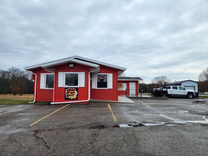 Primary Photo Of 24901 Red Arrow Hwy, Mattawan Restaurant For Lease