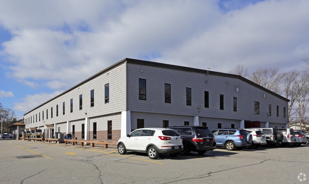 More Photos Of 132 Central St, Foxborough Medical For Lease