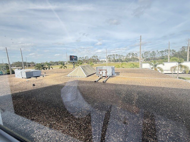 More Photos Of 3852 L B Mcleod Rd, Orlando Warehouse For Lease