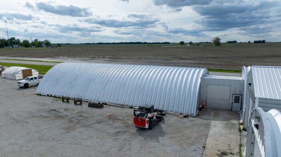 More Photos Of 31000 W Frontage Rd, Farmersville Warehouse For Sale