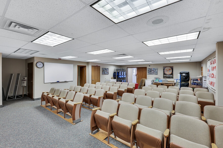 More Photos Of 4226 E Mission Ave, Spokane Office For Sale