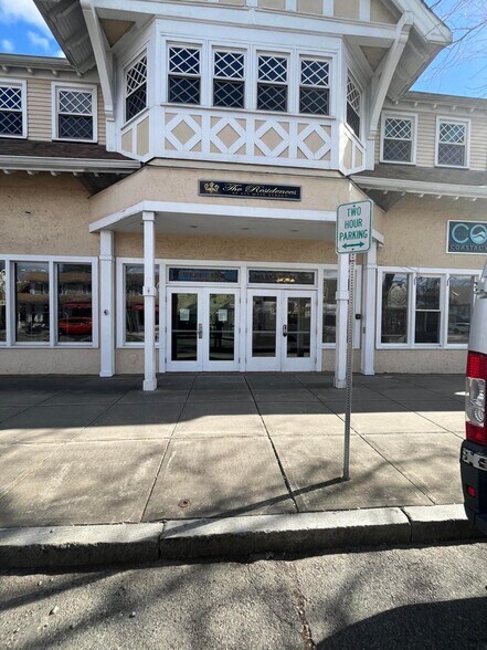 More Photos Of 615 Main St, Hyannis General Retail For Sale