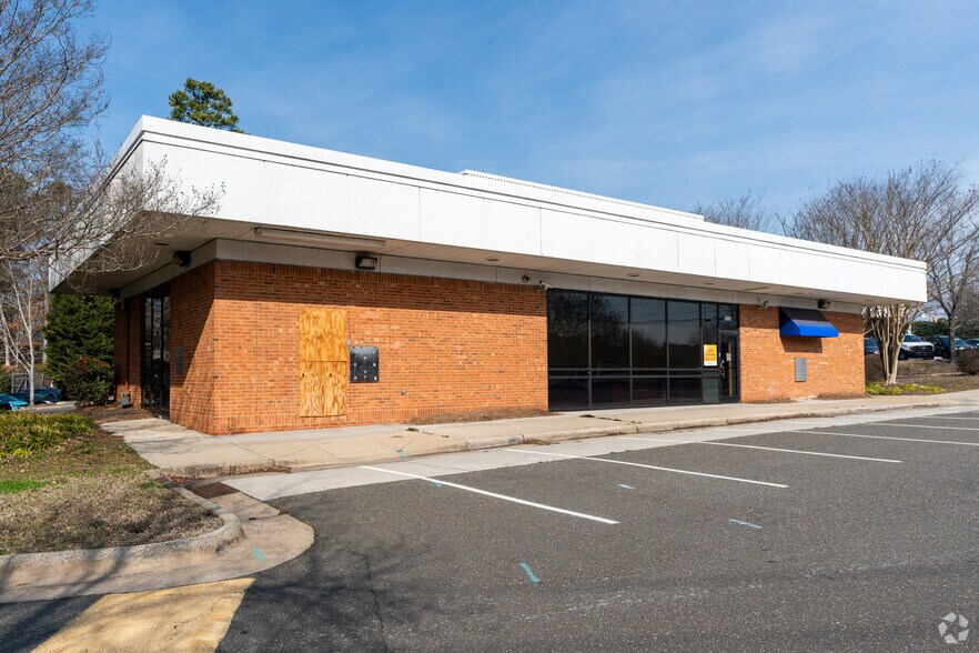 More Photos Of 1775 Dobbins Dr, Chapel Hill Bank For Sale