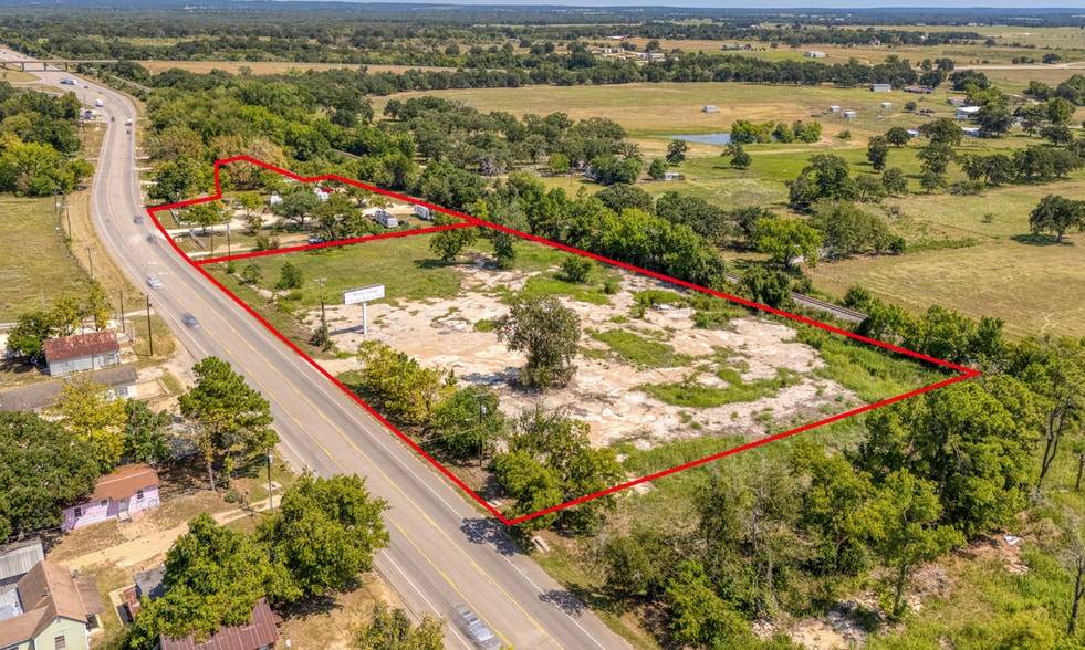 More Photos Of 1332 Cameron Ave, Rockdale Trailer Camper Park For Sale