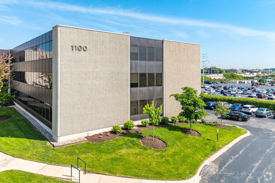 More Photos Of 1100 Jorie Blvd, Oak Brook Office For Lease