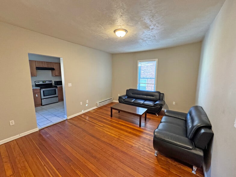 More Photos Of 190 Washington St, Lynn Apartments For Sale