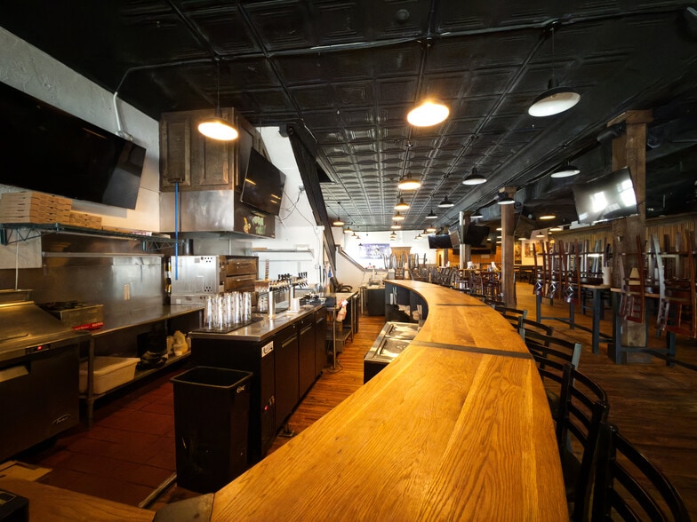 More Photos Of 308 N Main St, Mount Airy Storefront Retail Office For Sale