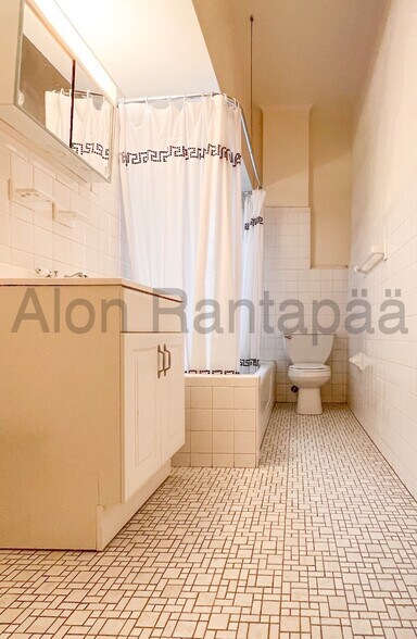 More Photos Of 680 West End Ave, New York Multifamily For Sale