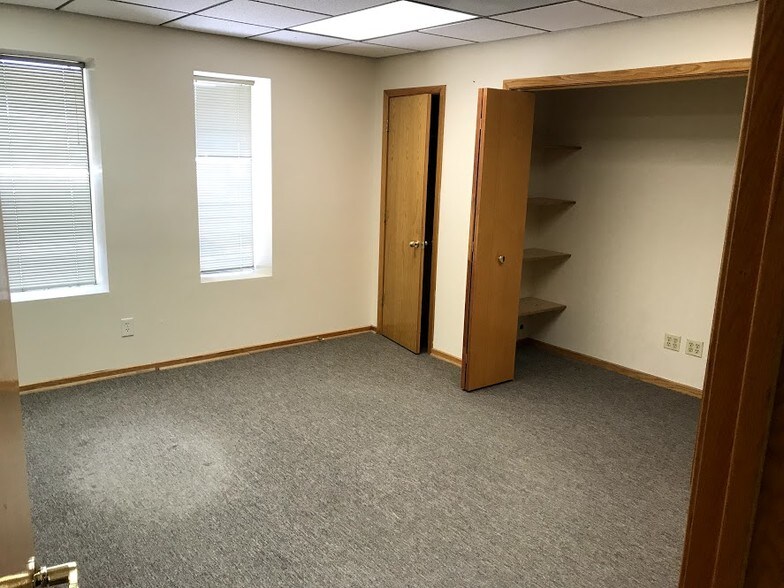 More Photos Of 3768 Norwood Dr, Littleton Warehouse For Lease