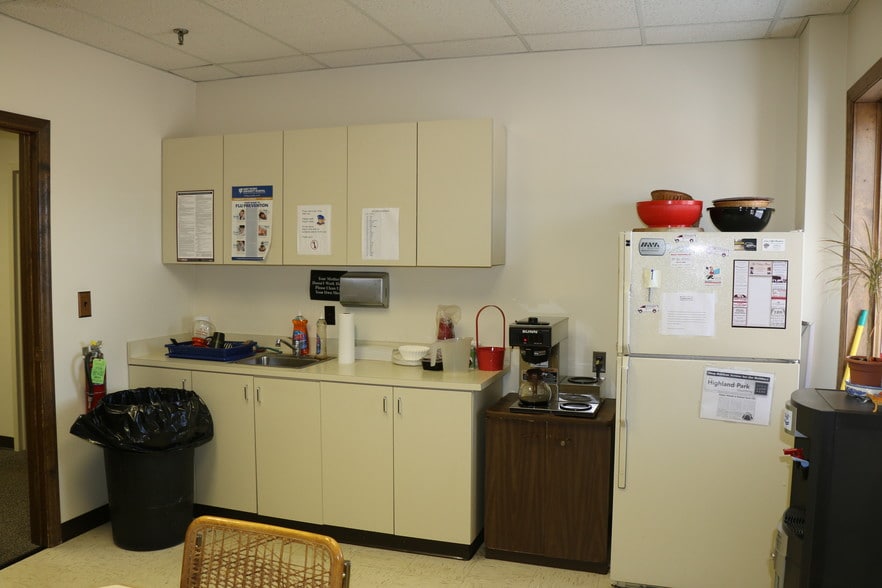 More Photos Of 317 Cleveland Ave, Highland Park Medical For Lease