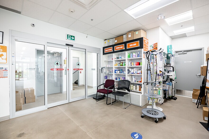 More Photos Of 4695 Canada Way, Burnaby Medical For Lease