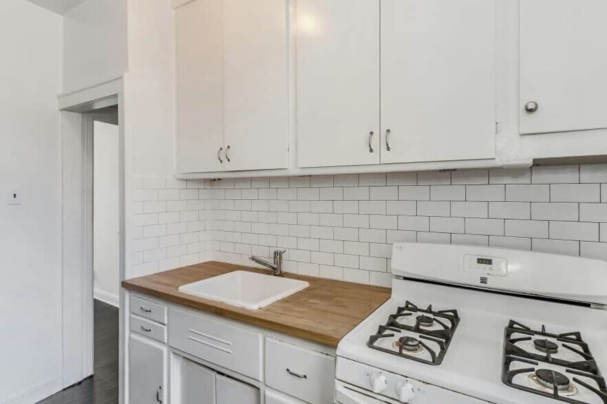 More Photos Of 240 Powers St, Brooklyn Apartments For Sale