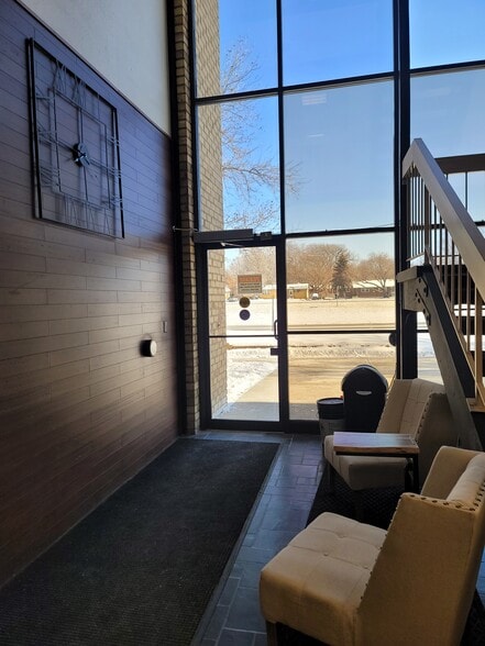 More Photos Of 7362 NE University Ave W, Minneapolis Unknown For Lease