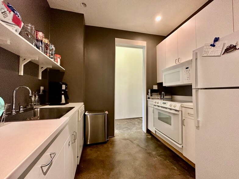 More Photos Of 1037 Monroe Dr NE, Atlanta Office For Sale