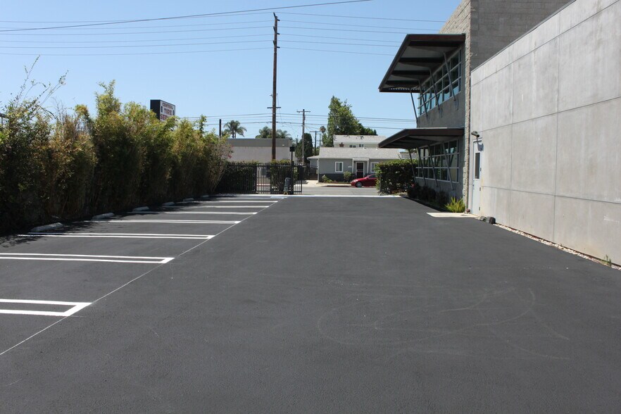 More Photos Of 13806 S Inglewood Ave, Hawthorne Loft Creative Space For Sale