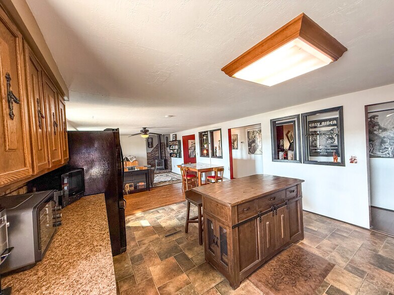 More Photos Of 13080 US 422, Kittanning Storefront Retail Residential For Sale