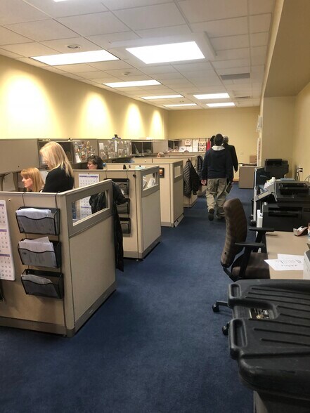 More Photos Of 10 Fox Run Rd, Drums Medical For Lease