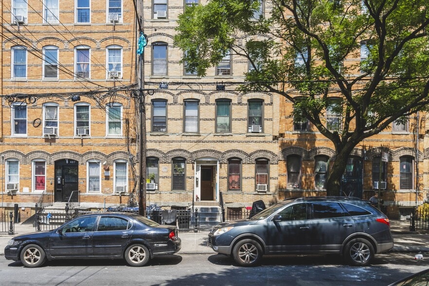 More Photos Of 439 Bleecker St, Brooklyn Multifamily For Sale