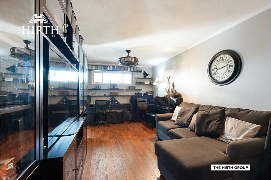 More Photos Of 2319 W Magnolia Blvd, Burbank Office Residential For Sale