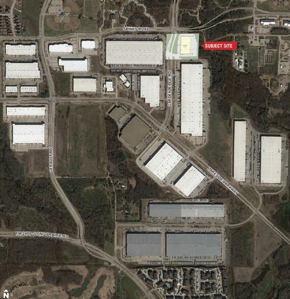 More Photos Of 1000 Garden Ridge Blvd, Flower Mound Distribution For Lease