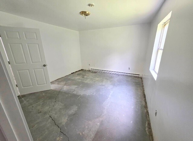 More Photos Of 44-46 Albe Dr, Newark Warehouse For Lease