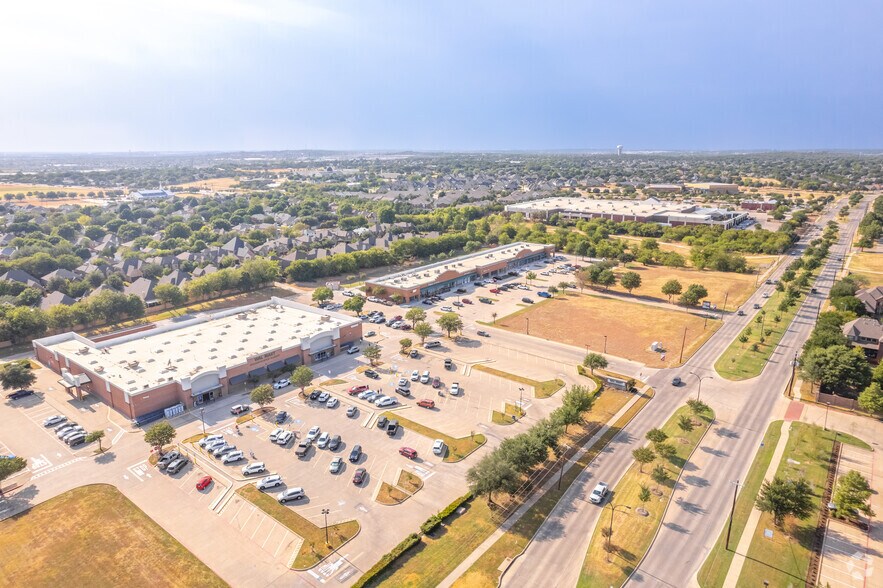 More Photos Of 2122 Rufe Snow Dr, Keller General Retail For Sale