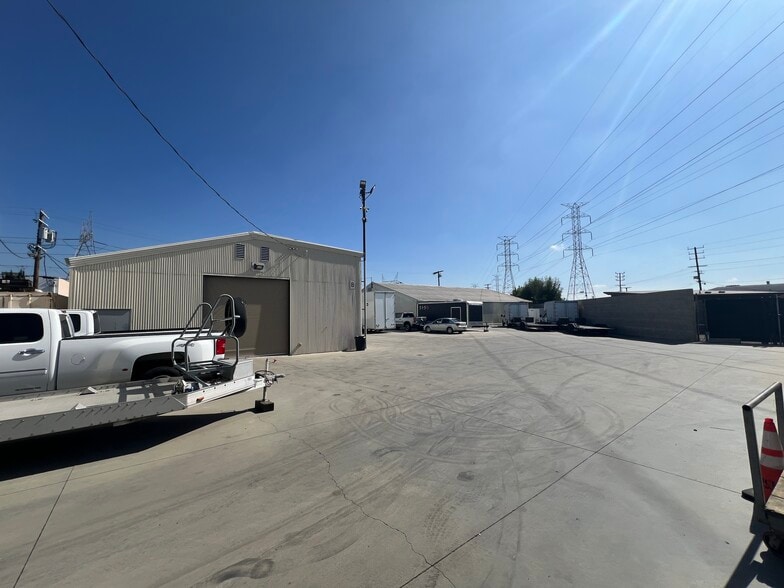 More Photos Of 11823 Sherman Way, North Hollywood Land For Lease