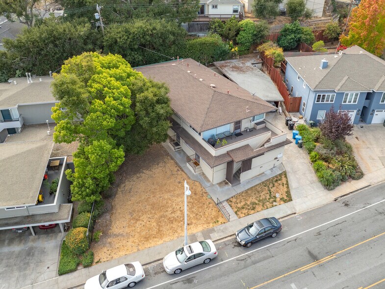 More Photos Of 64 Laurel St, San Carlos Apartments For Sale
