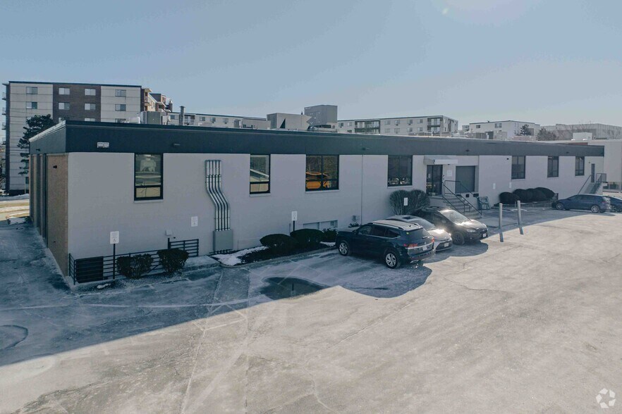 More Photos Of 150 Coolidge Ave, Watertown Office For Lease