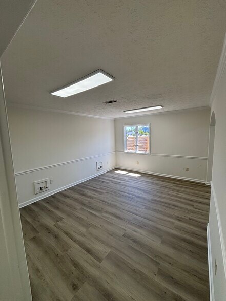 More Photos Of 2066 Watson Blvd, Warner Robins Medical For Lease