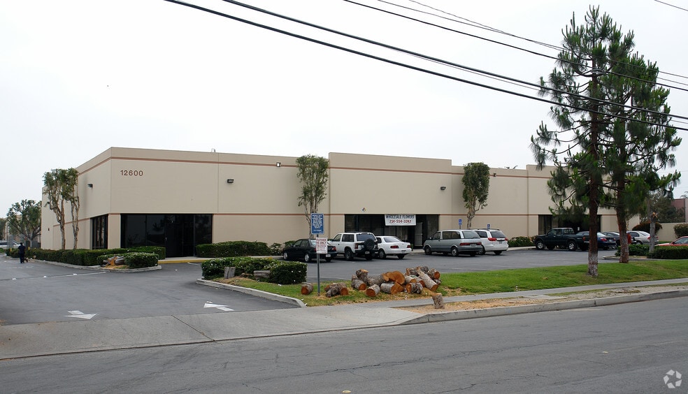 More Photos Of 12600 Westminster Ave, Garden Grove Warehouse For Sale