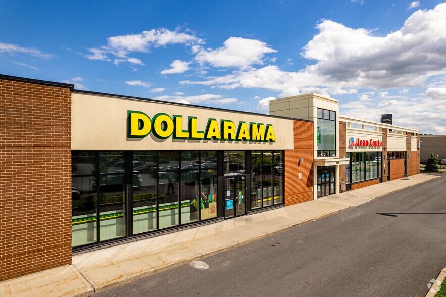 Primary Photo Of 1010 Boul Des Pres-Verts, La Prairie Freestanding For Lease