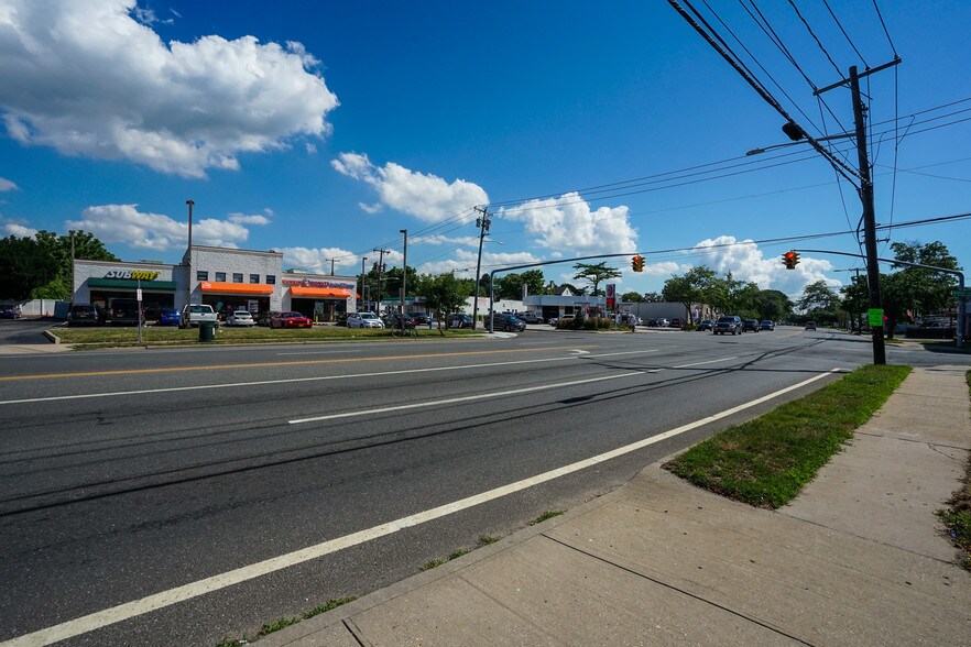 More Photos Of 987-989 Atlantic Ave, Baldwin Storefront For Sale