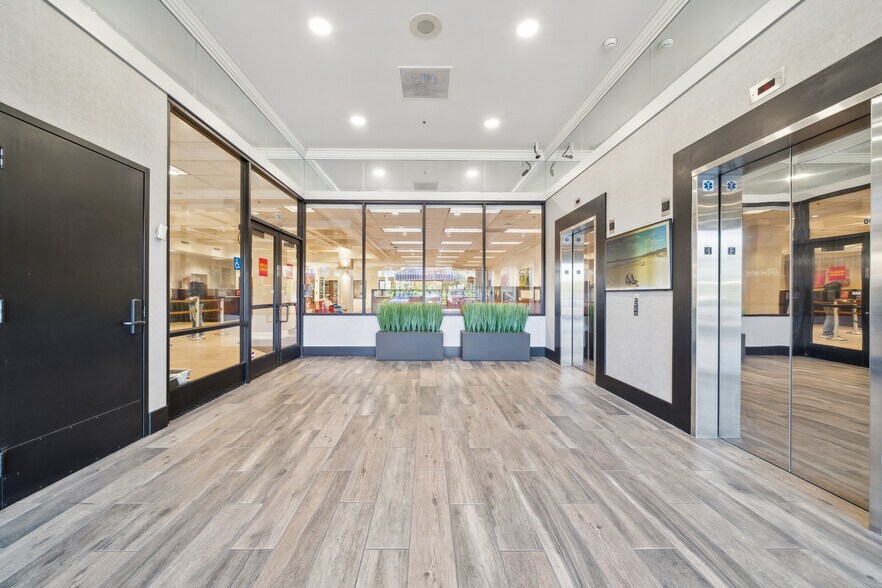 More Photos Of 1995 El Camino Real, Santa Clara Office For Sale