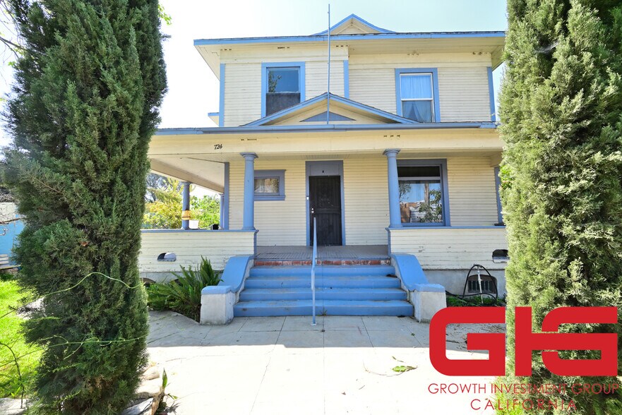 More Photos Of 724 W 2nd St, Pomona Apartments For Sale
