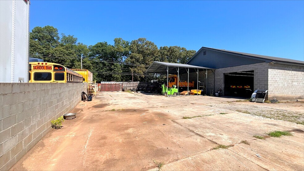 More Photos Of City of Griffin 30224, Griffin Service For Sale