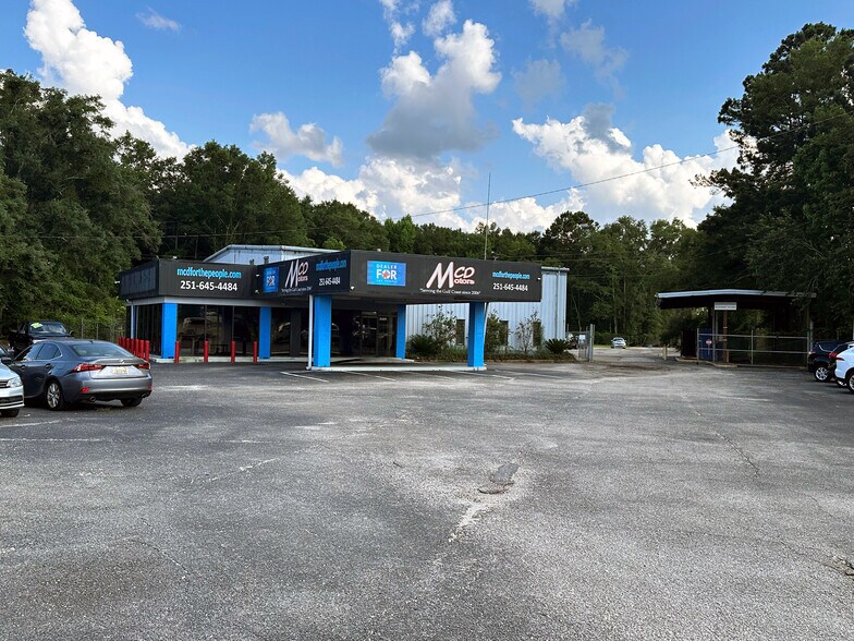 More Photos Of 8461 Airport Blvd, Mobile Auto Dealership For Sale