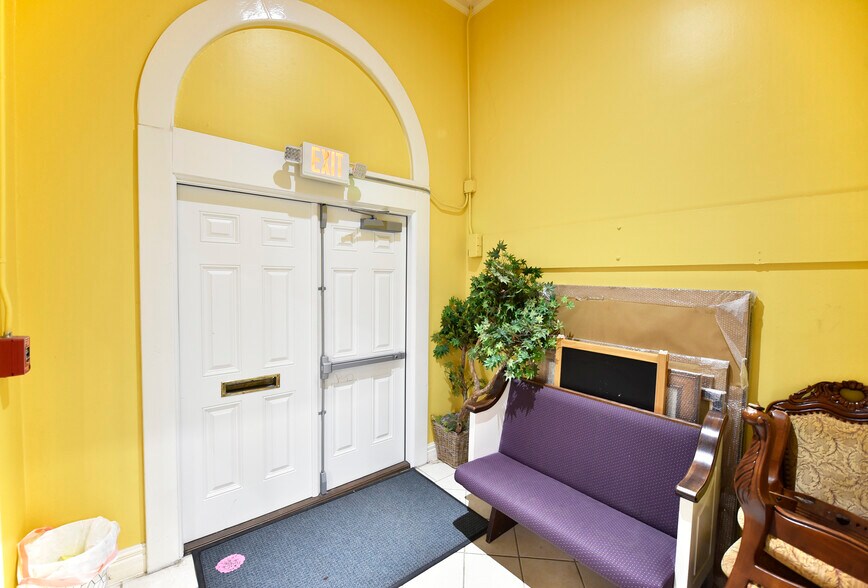 More Photos Of 1220 Mulcahy St, Rosenberg Religious Facility For Sale