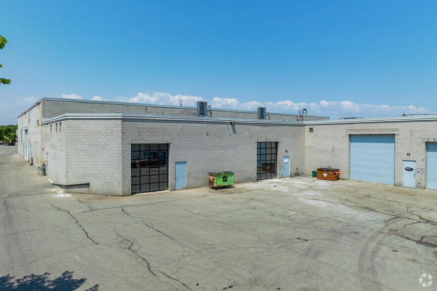 More Photos Of 2359 Royal Windsor Dr, Mississauga Light Distribution For Sale