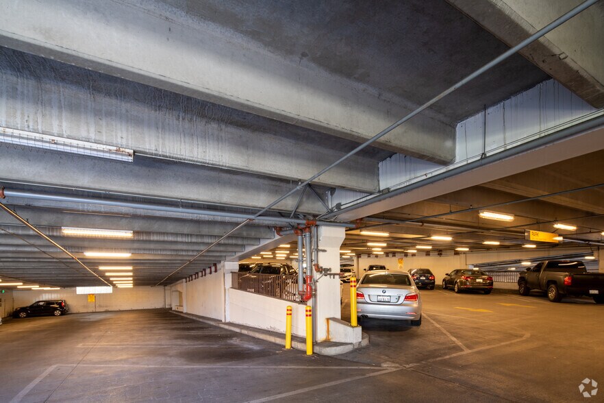 More Photos Of 2677 Zoe Ave, Huntington Park Loft Creative Space For Lease