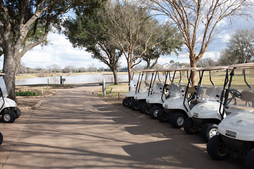 More Photos Of Greatwood Parkway, Sugar Land Office For Sale