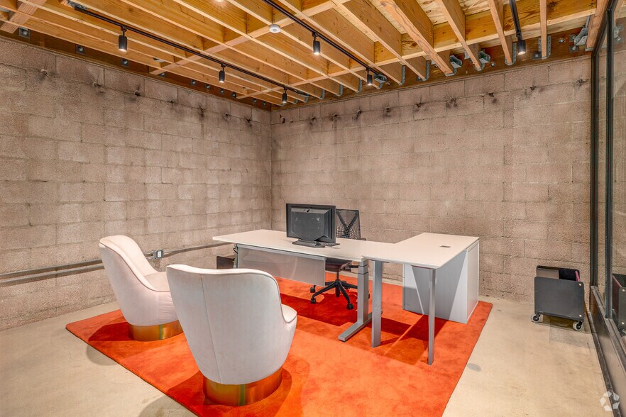 More Photos Of 5872 Smiley Dr, Culver City Loft Creative Space For Sale