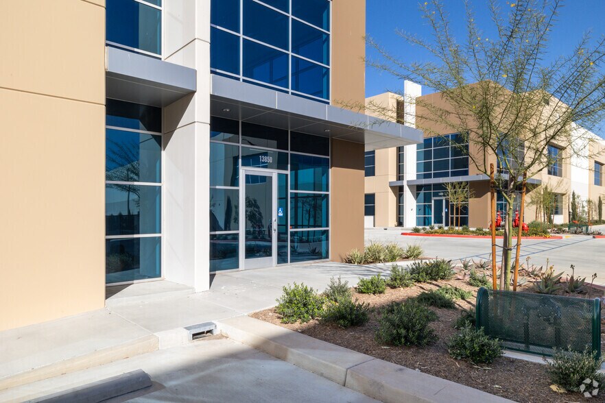 More Photos Of 13850 Old 215 Frontage Rd, Moreno Valley Warehouse For Sale