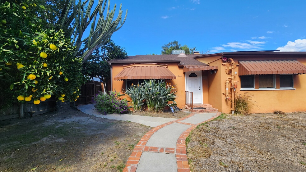 More Photos Of 11905 Riverside Dr, Valley Village Assisted Living For Sale