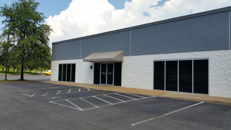 More Photos Of 10217-10225 Nokesville Rd, Manassas Restaurant For Lease